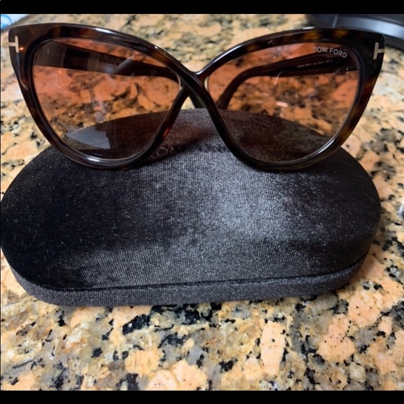 Tom Ford Accessories - Brand New Tom Ford Sunglasses